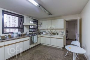 Image 23 - 575892