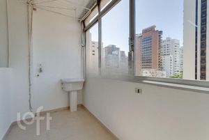 Image 30 - 576023