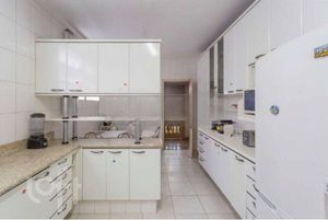 Image 12 - 576381