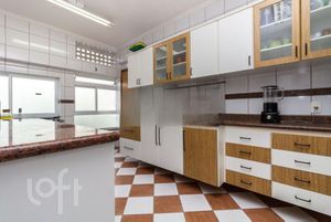 Image 20 - 576426