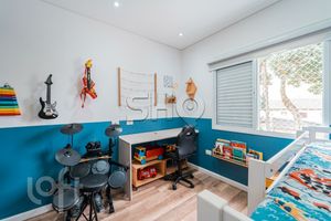 Image 10 - 576608