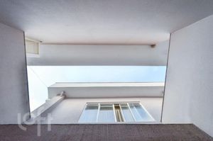 Image 6 - 576776