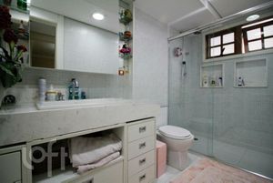 Image 20 - 576781
