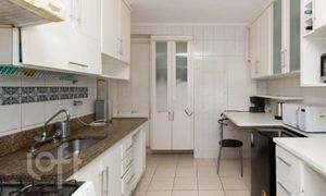 Image 19 - 576833