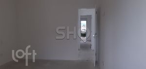 Image 17 - 577357