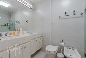 Image 18 - 578132
