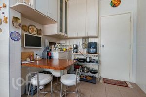 Image 7 - 578132