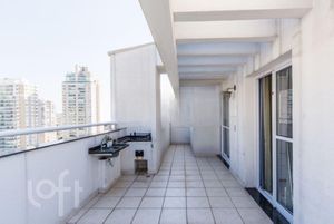 Image 9 - 578575