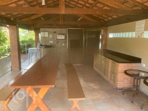 Image 37 - 578910