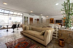 Image 33 - 579043