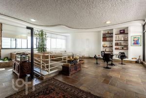 Image 32 - 579043
