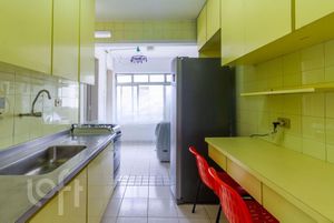Image 3 - 579143