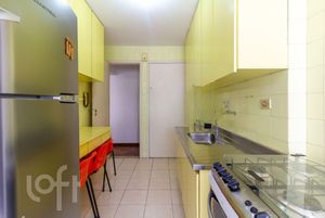 Image 4 - 579143