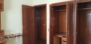 Image 19 - 579162