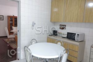Image 7 - 579204