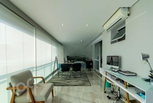 Image 18 - 579448