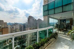 Image 7 - 579448