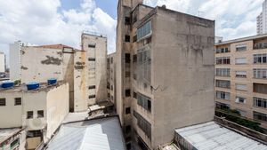 Image 33 - 579461