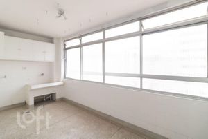 Image 30 - 579591