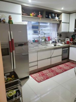 Image 4 - 579743