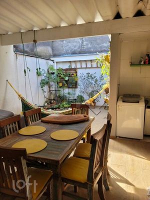 Image 1 - 579743