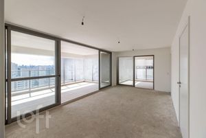 Image 26 - 579799