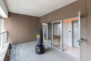 Image 30 - 579799