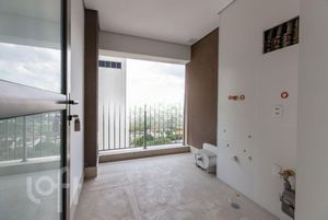 Image 14 - 579799