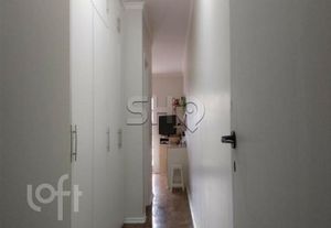 Image 10 - 579972