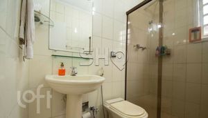 Image 34 - 579972