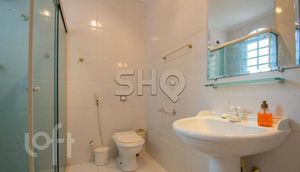 Image 39 - 579972