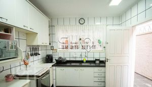 Image 28 - 579972