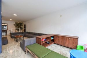 Image 37 - 580927