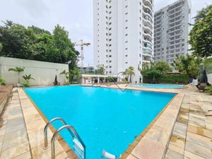 Image 35 - 580982