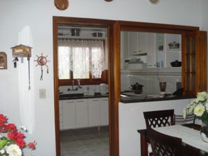 Image 21 - 5811