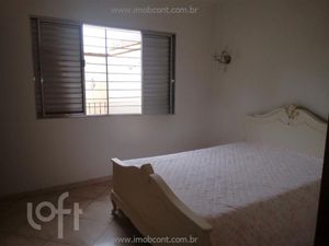 Image 8 - 581391