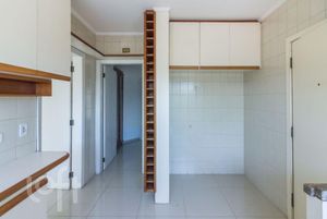 Image 37 - 581691