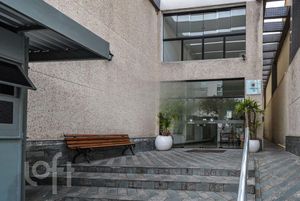 Image 23 - 581958