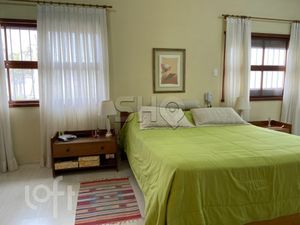 Image 18 - 582171