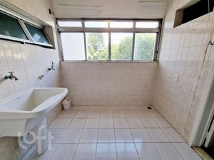 Image 19 - 582285
