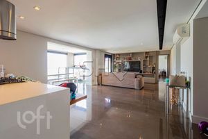 Image 1 - 582317