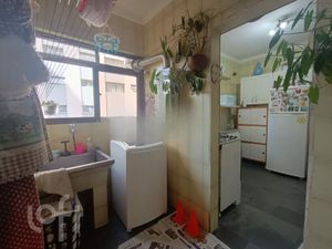 Image 8 - 582434