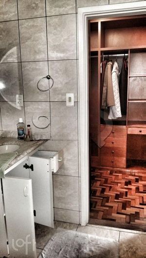 Image 19 - 583028