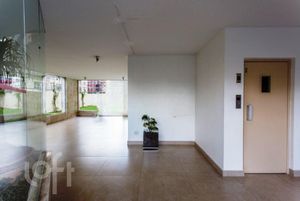 Image 25 - 583294