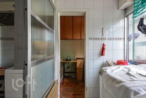 Image 17 - 583443