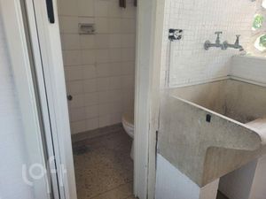 Image 10 - 583923