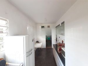 Image 10 - 584404