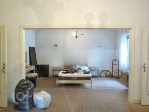 Image 7 - 584696