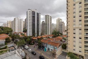 Image 6 - 584776