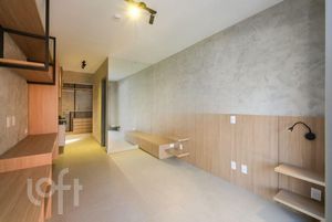 Image 4 - 585127
